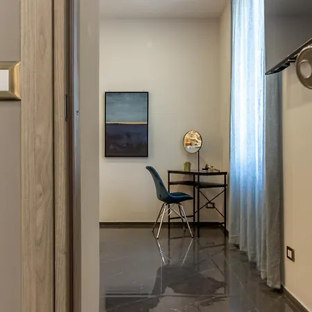 Golden View Holidays Apartamento *