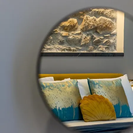 Golden View Holidays Apartment *