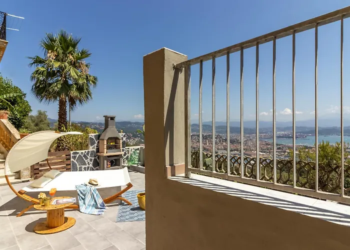 Golden View Holidays