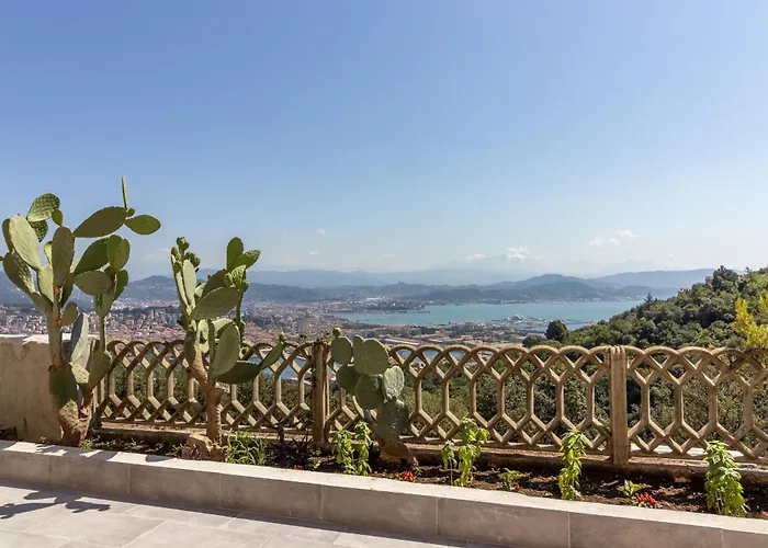 Golden View Holidays La Spezia