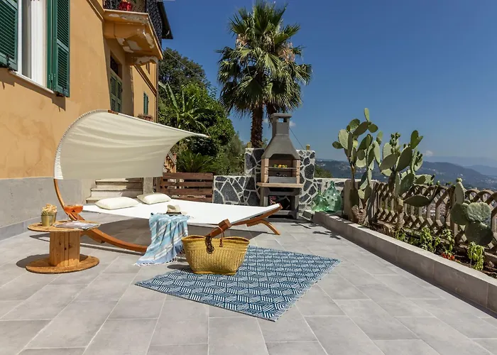 Golden View Holidays