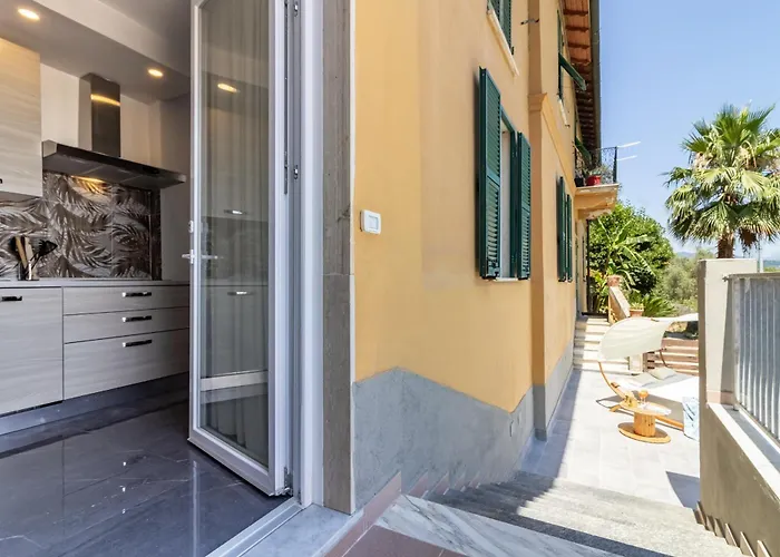 Golden View Holidays La Spezia